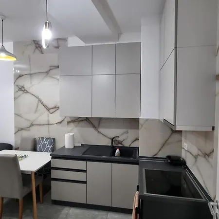 Daire Odahousetirana Tiran