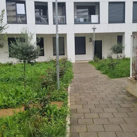 Odahousetirana Tirana