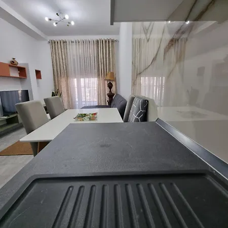 Odahousetirana * Tirana